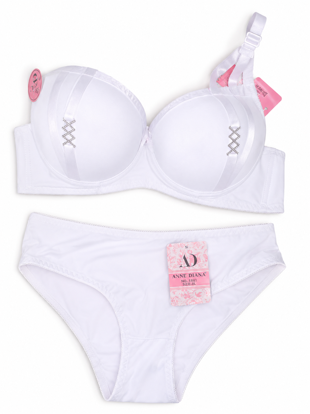 ChatGPT Image Aug 5, 2026, 05_23_21 PM Ensemble Lingerie Blanc Pur – Collection Lacets & Strass – Image 1